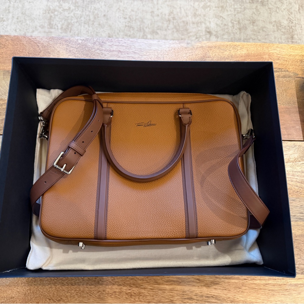 PEGAI Senior Shrunken Calf Briefcase Miel NEW with Box